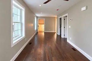 164 Magnolia St, Providence, RI 02909 - Photo 5