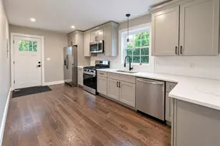 164 Magnolia St, Providence, RI 02909 - Photo 7