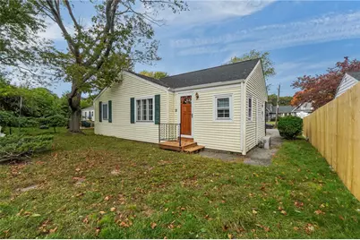 108 Falcon Avenue, Warwick, RI 02888 - Photo 15