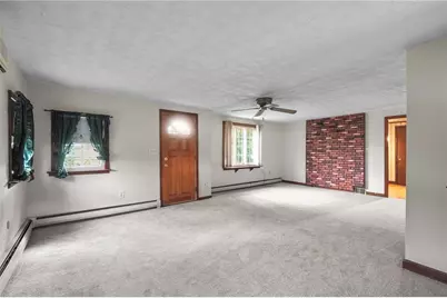 108 Falcon Avenue, Warwick, RI 02888 - Photo 9