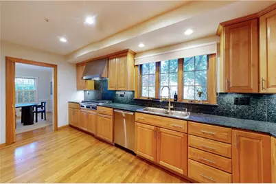 61 Holly Street, Providence, RI 02906 - Photo 11