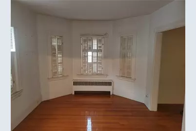 135 Roger Williams Avenue, Providence, RI 02907 - Photo 7