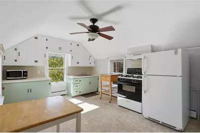 11 Meadow Street #B, Warren, RI 02885 - Photo 5