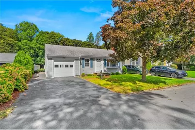 19 Beaumont Street, East Providence, RI 02916 - Photo 3