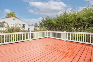 62 Beacon St, Cranston, RI 02910 - Photo 13