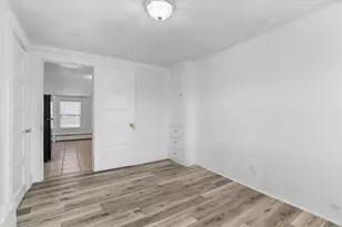 28 Englewood Ave, Pawtucket, RI 02860 - Photo 33