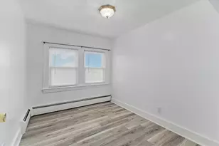 28 Englewood Ave, Pawtucket, RI 02860 - Photo 29