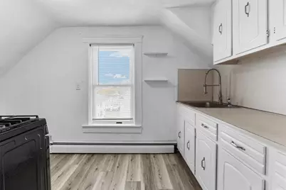 28 Englewood Avenue, Pawtucket, RI 02860 - Photo 27