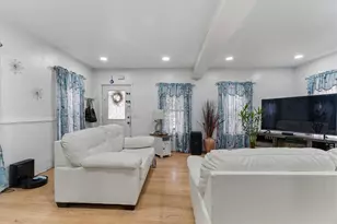 28 Englewood Ave, Pawtucket, RI 02860 - Photo 7