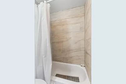 28 Englewood Avenue, Pawtucket, RI 02860 - Photo 39