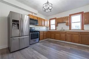 33 Marlborough Ave, Providence, RI 02907 - Photo 1