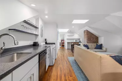 21 Vaughan Avenue #2, Newport, RI 02840 - Photo 3