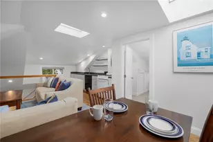 21 Vaughan Ave, Newport, RI 02840 - Photo 9