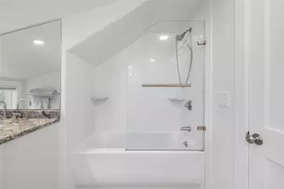21 Vaughan Avenue #2, Newport, RI 02840 - Photo 13