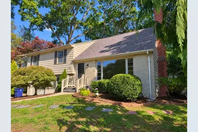 40 Fairfield Drive, North Kingstown, RI 02852 - Photo 1