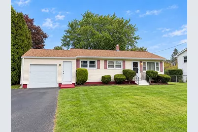 15 Squantum Drive, Middletown, RI 02842 - Photo 1