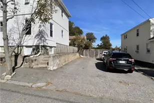 61 Lucille St, Providence, RI 02908 - Photo 13