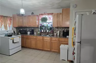 28 Privet St, Pawtucket, RI 02860 - Photo 19