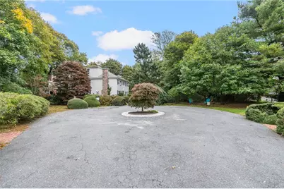 46 Chastellux Avenue #C3, Newport, RI 02840 - Photo 5