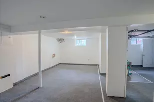 42 Garfield St, North Providence, RI 02904 - Photo 17