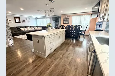 94 Gloucester Street, Providence, RI 02908 - Photo 5