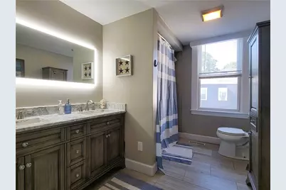 3 Bull Street #2L, Newport, RI 02840 - Photo 11