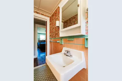 26 Keeher Avenue, Newport, RI 02840 - Photo 21