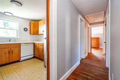 26 Keeher Avenue, Newport, RI 02840 - Photo 11