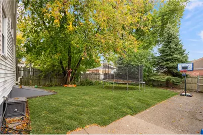 110 Lawn Avenue, Pawtucket, RI 02860 - Photo 41