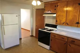 30 Wakefield St, West Warwick, RI 02893 - Photo 11