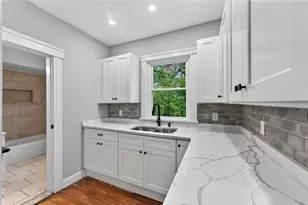 31 Bowdoin St, Providence, RI 02909 - Photo 5