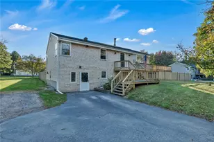 604 Boyds Ln, Portsmouth, RI 02871 - Photo 1