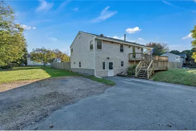 604 Boyds Lane, Portsmouth, RI 02871 - Photo 3