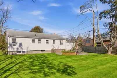 123 Ruggles Avenue, Newport, RI 02840 - Photo 5