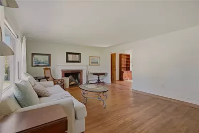 123 Ruggles Avenue, Newport, RI 02840 - Photo 11