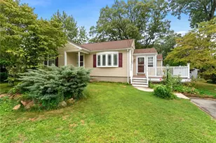 216 Hyde St, Cranston, RI 02920 - Photo 1