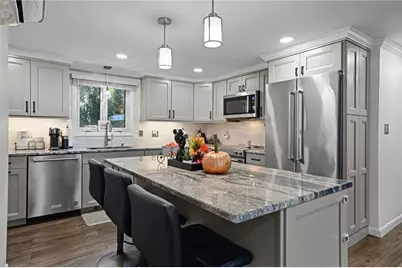 20 Woodhill Drive, Cranston, RI 02920 - Photo 5