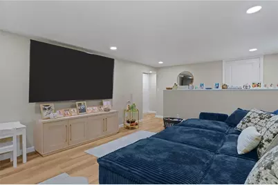 20 Woodhill Drive, Cranston, RI 02920 - Photo 15