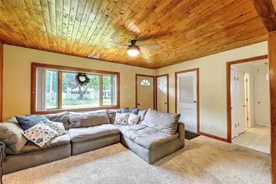 52 Leroy Drive, East Providence, RI 02915 - Photo 3
