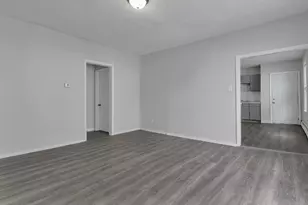 52 Bellevue Ave, Woonsocket, RI 02895 - Photo 9