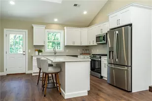 2 Fieldstone Wy, Johnston, RI 02919 - Photo 5