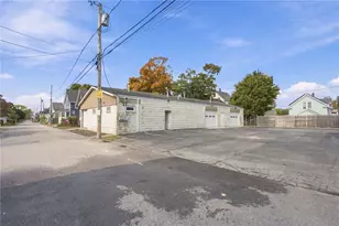 33 Maple Ave, East Providence, RI 02915 - Photo 1