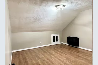 806 Main Street, West Warwick, RI 02893 - Photo 27