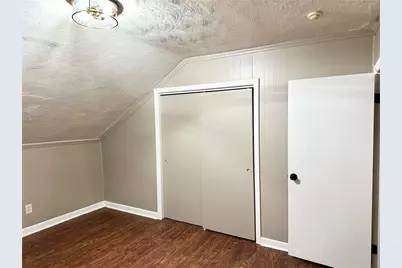 806 Main Street, West Warwick, RI 02893 - Photo 23