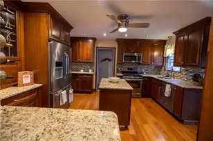 506 Fair St, Warwick, RI 02888 - Photo 7