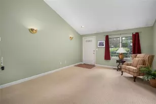 24 White Birch Ct, North Kingstown, RI 02852 - Photo 5