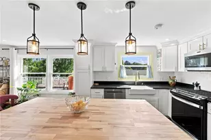 8 Elmhurst Dr, Smithfield, RI 02828 - Photo 11