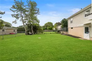 8 Elmhurst Dr, Smithfield, RI 02828 - Photo 47