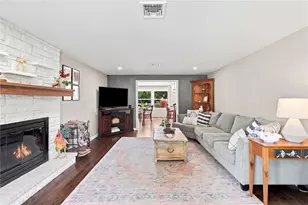 8 Elmhurst Dr, Smithfield, RI 02828 - Photo 5