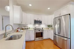 1404 S County Trl, East Greenwich, RI 02818 - Photo 17